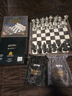 The Noble Collection Harry Potter Wizard Chess Set Board Game Complete